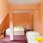 Lumis Hotel *