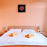 Lumis Hotel Nová Role