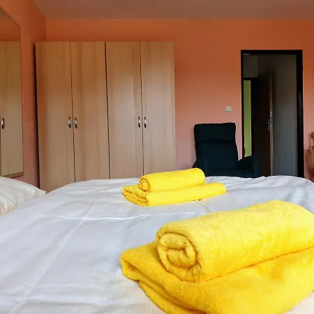 Otel Lumis Nová Role